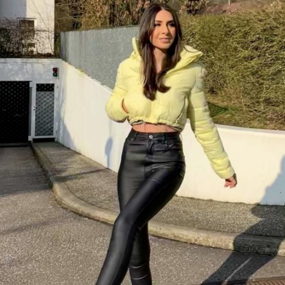 Zara Cropped Puffer